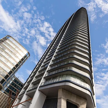 Eurovea Tower - Luke Danube 24 * ברטיסלאבה