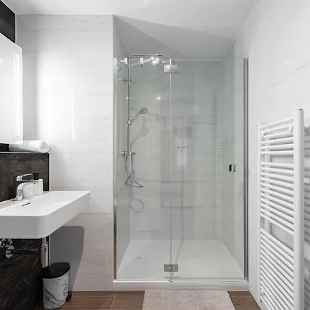 Eurovea Tower - Luke Danube 24