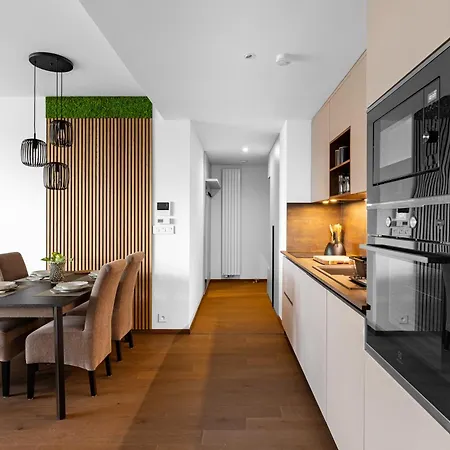 Eurovea Tower - Luke Danube 24