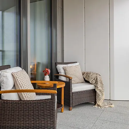 Eurovea Tower - Luke Danube 24 公寓