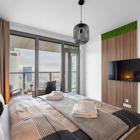 Eurovea Tower - Luke Danube 24 Lägenhet Bratislava