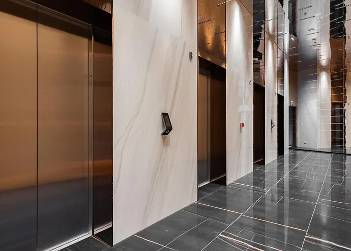 Eurovea Tower - Luke Danube 24 شقة